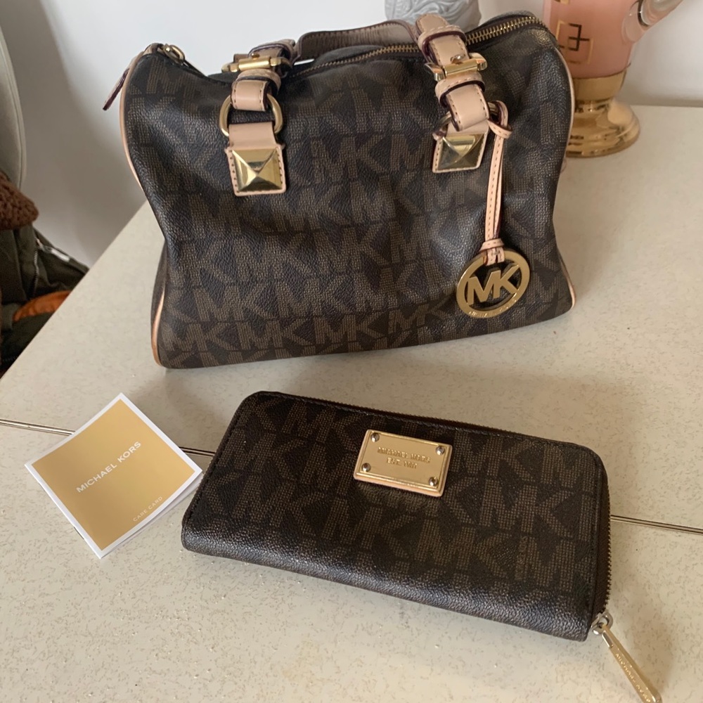 Michael Kors Speedy Satchel with matching wallet